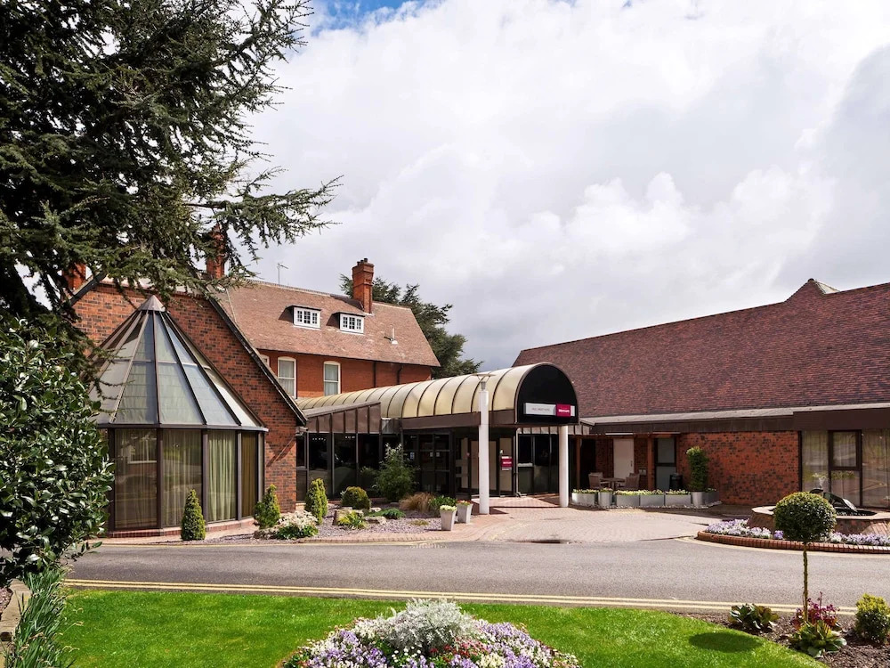 Ramada Hull