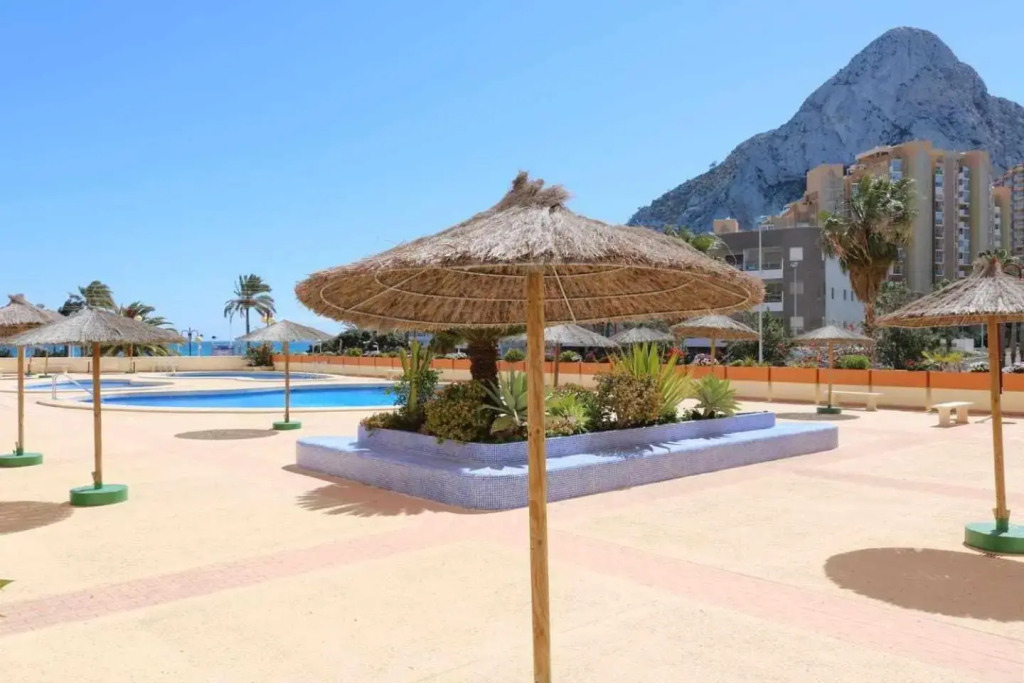 29A Zafiro 2 dormitorios garaje y wifi 1ª línea de playa