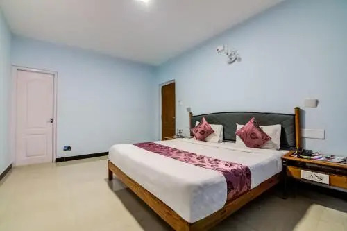 OYO 19305 Lebon Residency