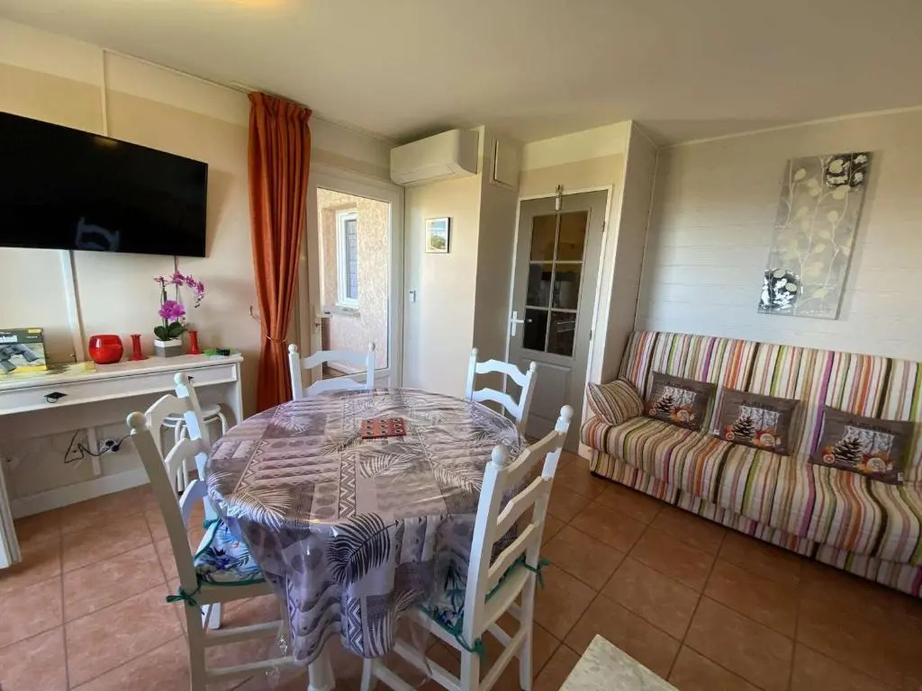 Appartement Les Issambres, 2 pièces, 6 personnes - FR-1-226-443