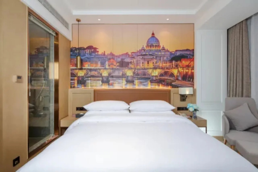 Vienna Hotel (Xi'an Qujiang Datang never night city)