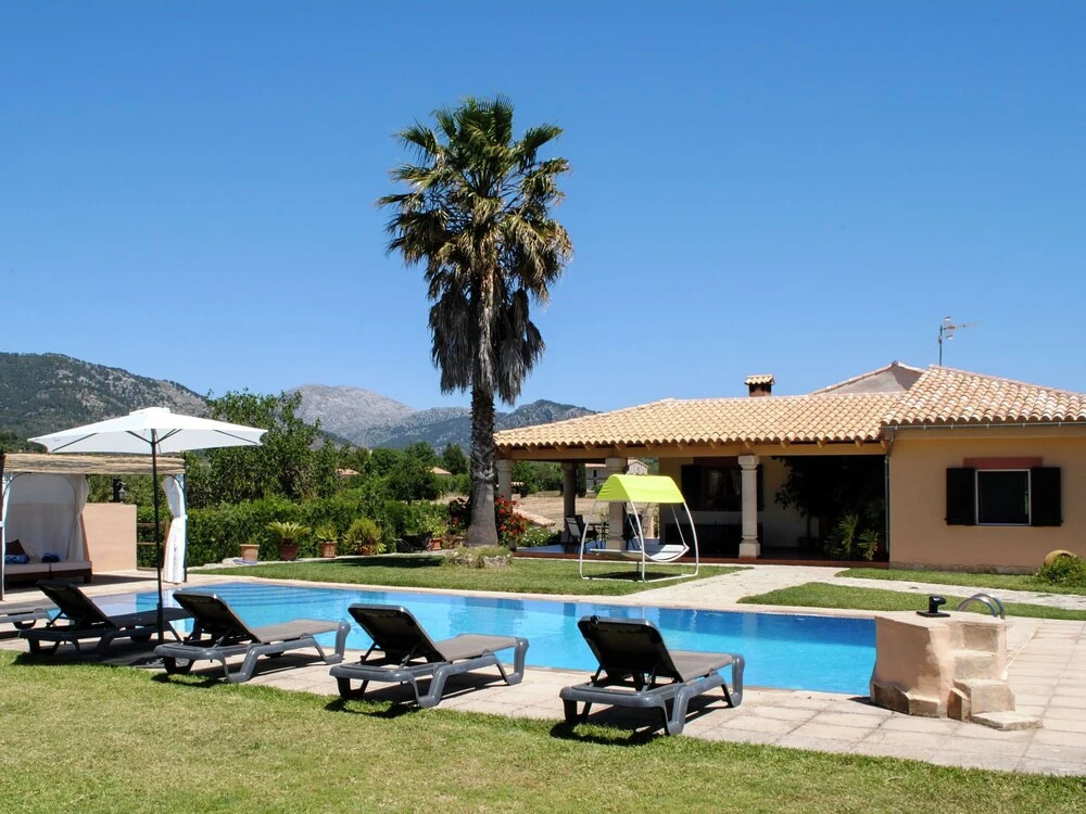 Cosy Finca With big Private Swimming Pool Very Centrally Located on the Island