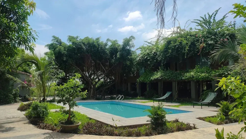 Tuyets Homestay
