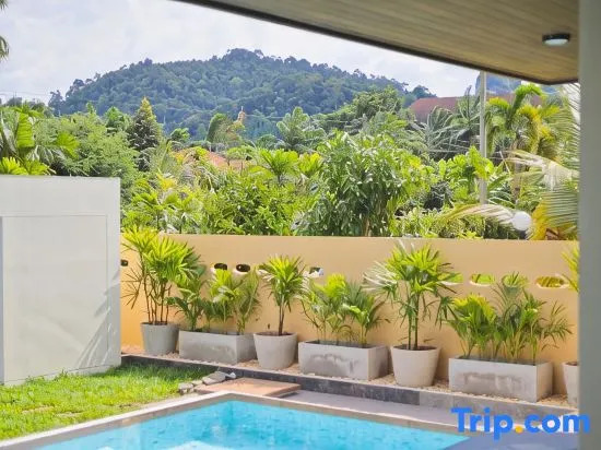 Villa Nadsuree Ao-Nang Modern House