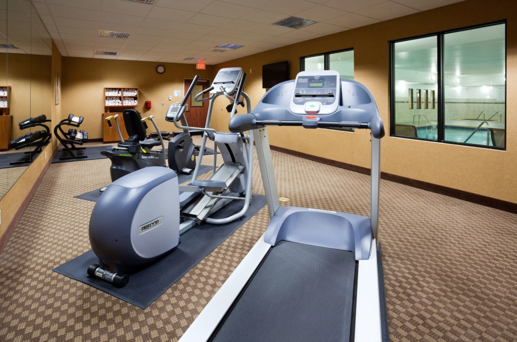 Holiday Inn Express & Suites - Mason City by IHG