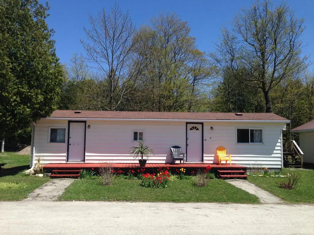 Mindemoya Motel