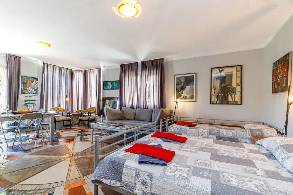 Studio Apartment Holofern