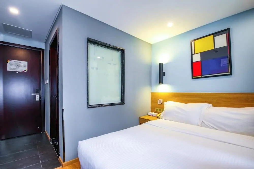 Maker Hotel