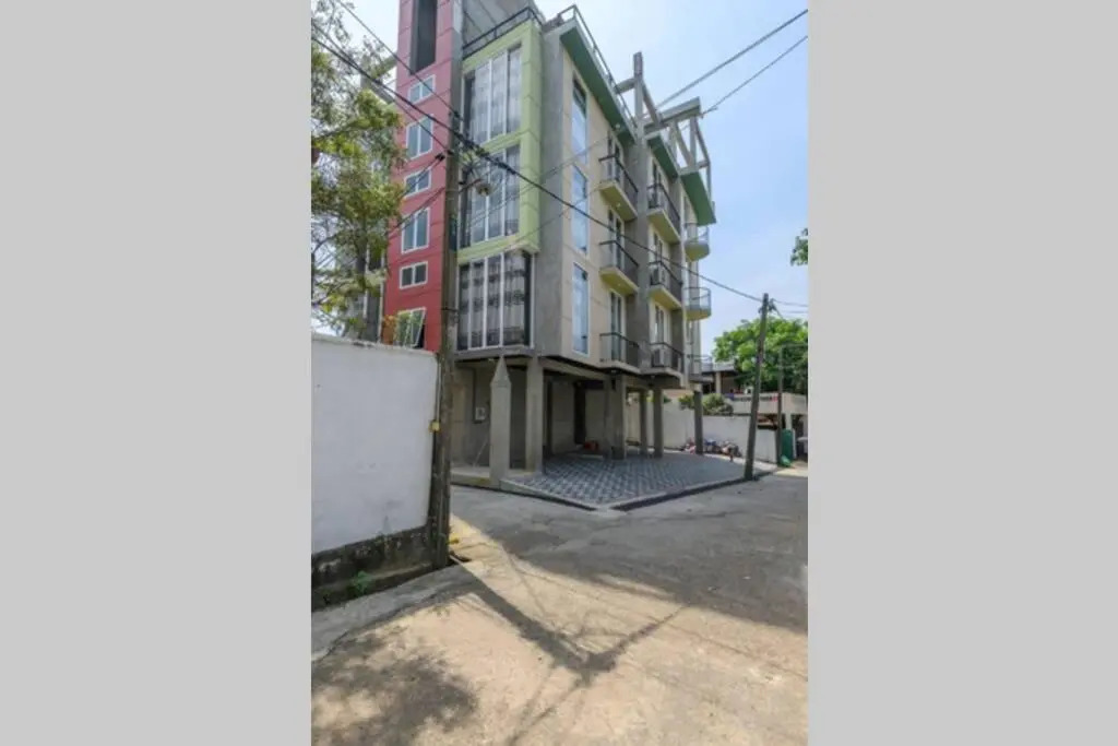 Amaze Residence luxury 2 bedroom apartment 6