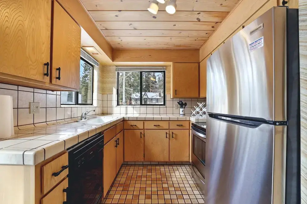 Tahoe Forest Chalet 3BR House w/ Mountain Views