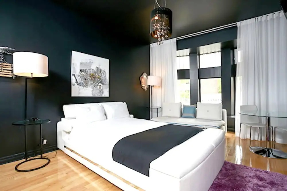 Studio in Montréal, With Enclosed Garden and Wifi