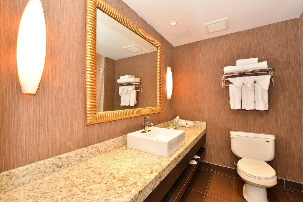 Edmonton Hotel & Convention Center Edmonton