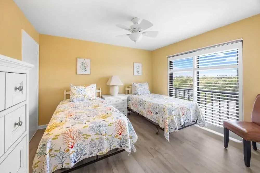 Sandpebble 3f 2 Bedroom Condo