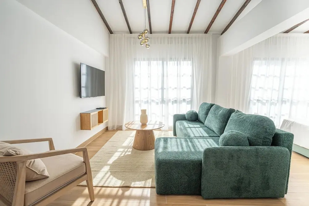 Loft Centrale by Deserve