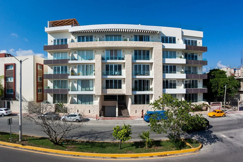 Amazing and Modern 1BR by Happy Address