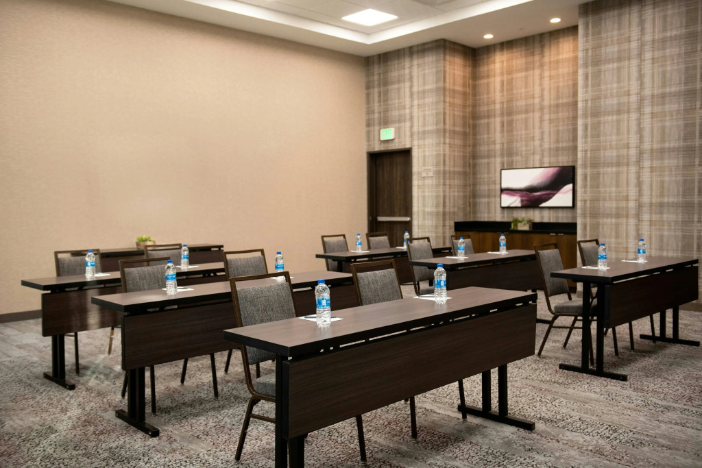 Courtyard by Marriott Mesa at Wrigleyville West