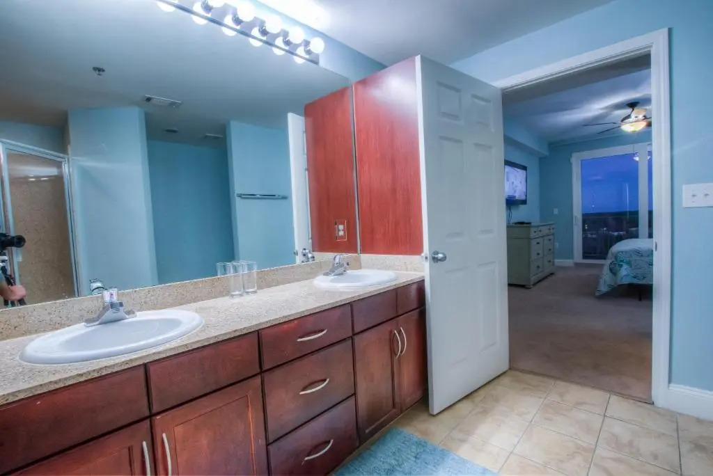 Laketown 829 Gorgeous 2 BD plusbunks, Gulf Views, Best Amenities,Great Location