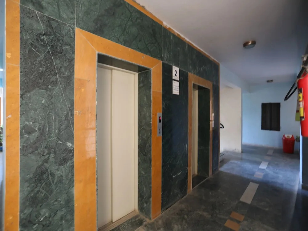 OYO 9774 Home Modern 3BHK near Celebration Mall