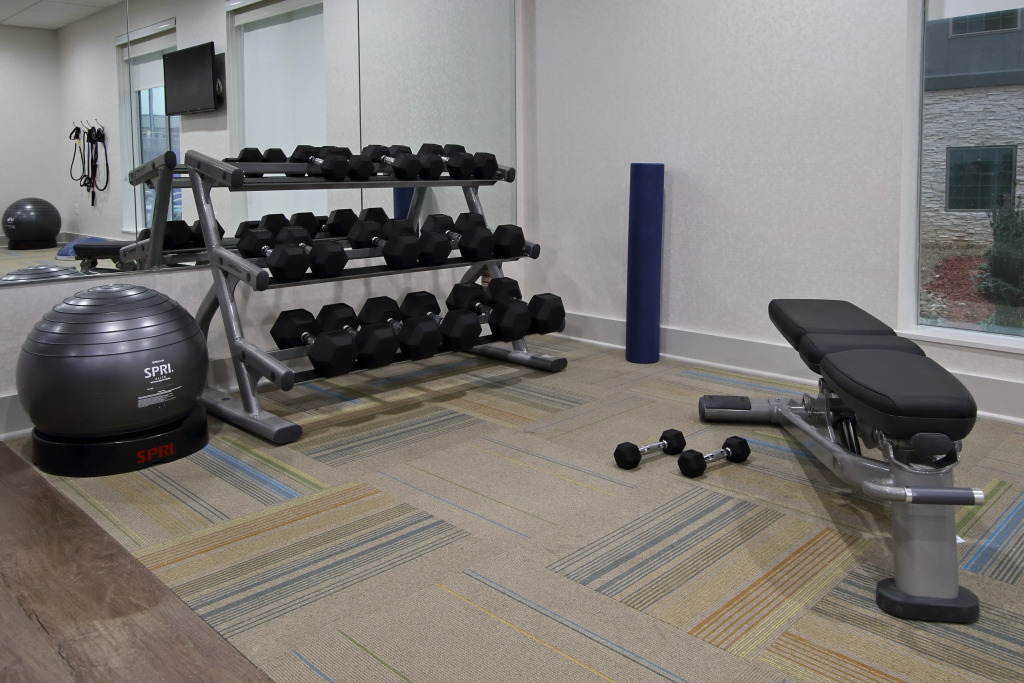 Holiday Inn Express & Suites - Lake Charles South Casino Area by IHG