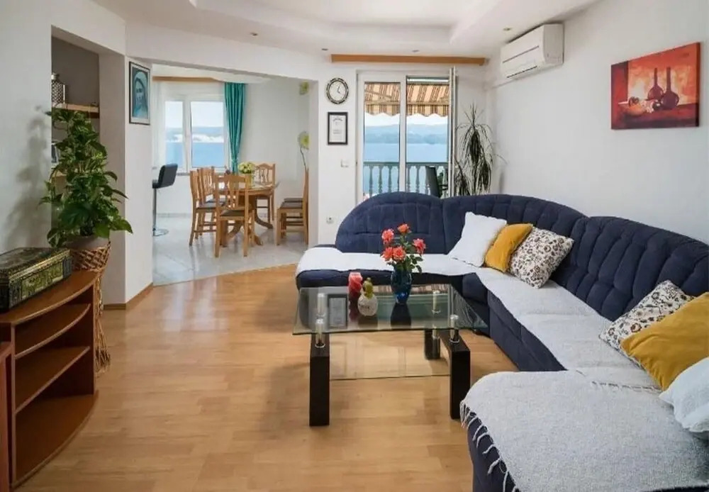 Divna - Modern Apartments With Terrace - A4
