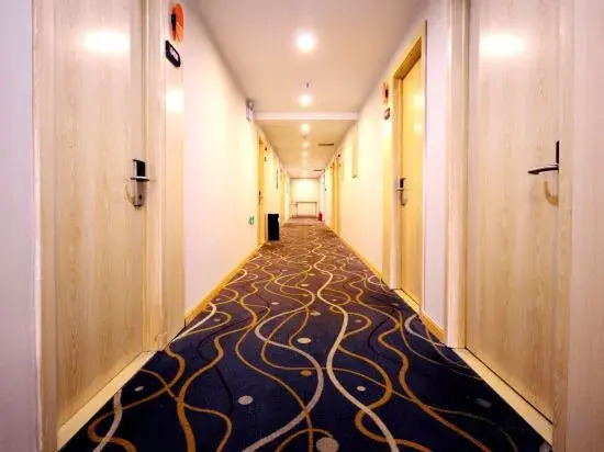 Pod Inn Chain Hotel (Taiyuan Chaoyang Street Clothing Market)