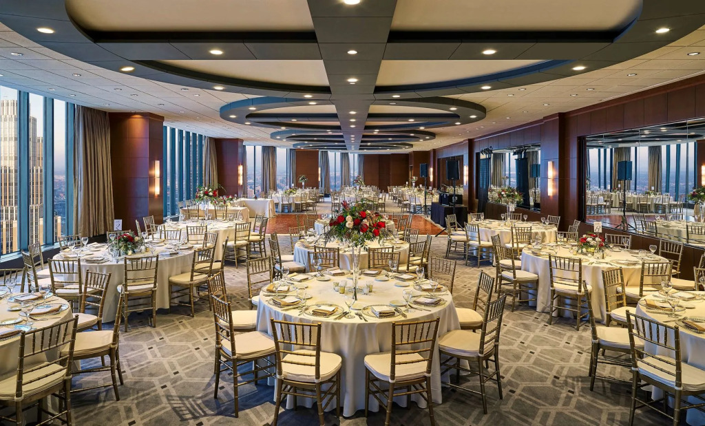 The Marquette Hotel, Curio Collection by Hilton