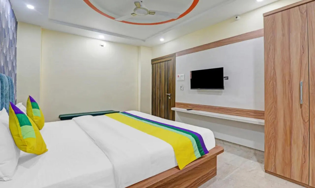 Itsy Hotels Royal Galaxy - 3 km From Sangam
