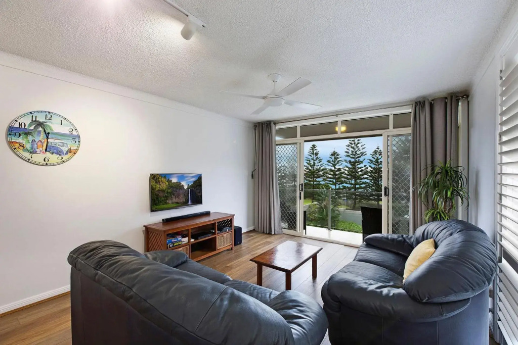 Regency Court 4