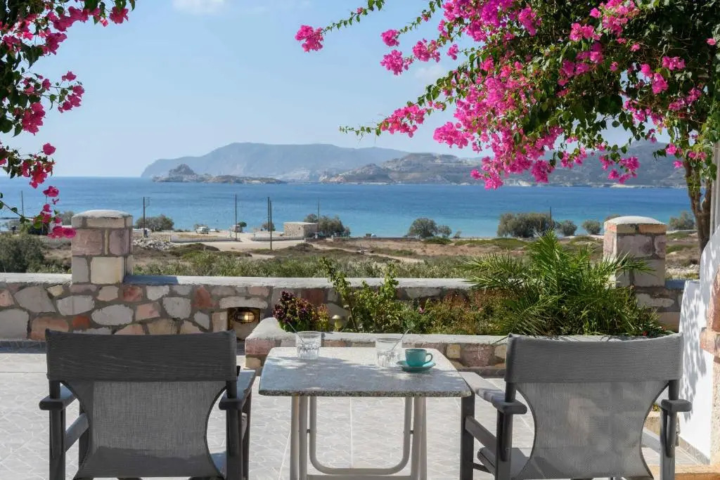 Κalamitsi Rooms & Apartments