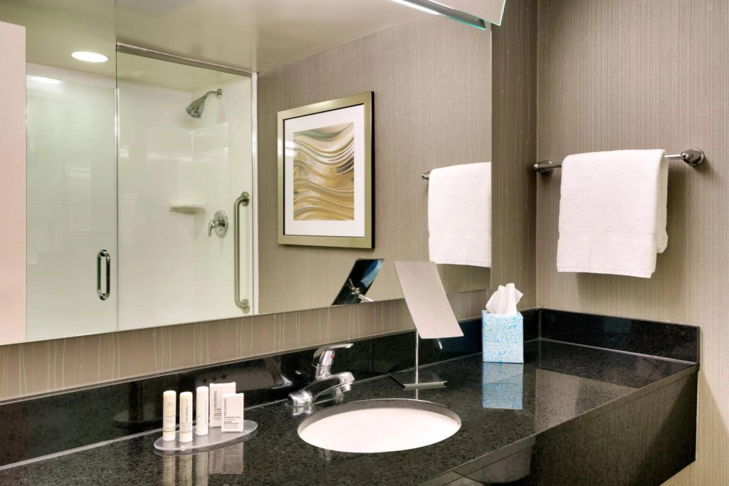 Courtyard by Marriott Charlotte Airport LoSo