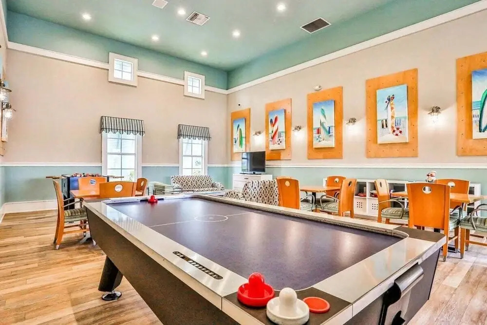 Second Floor, Dog-friendly Condo With Shared Pool, High-speed Wifi, & Central AC
