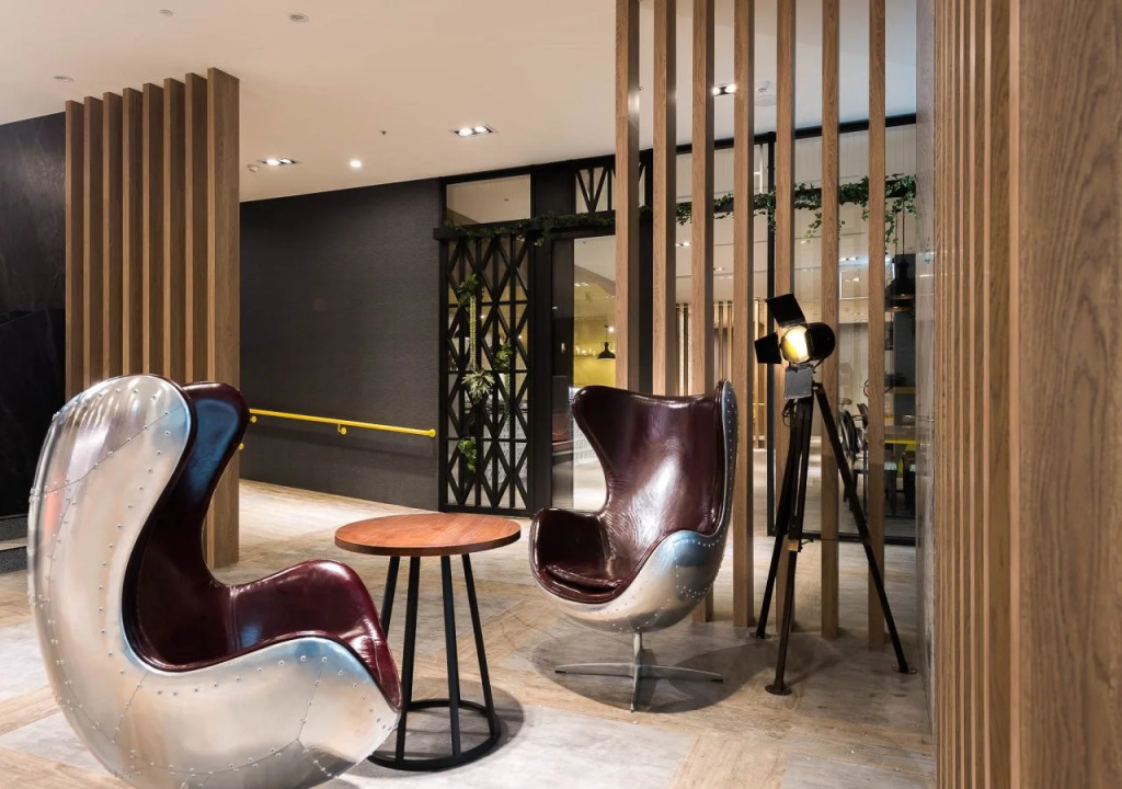 Hotel Half