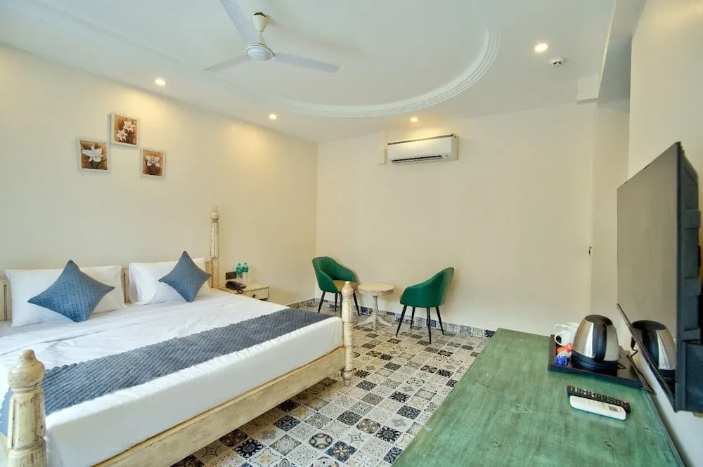 Goa Courtyard by the porto Arpora
