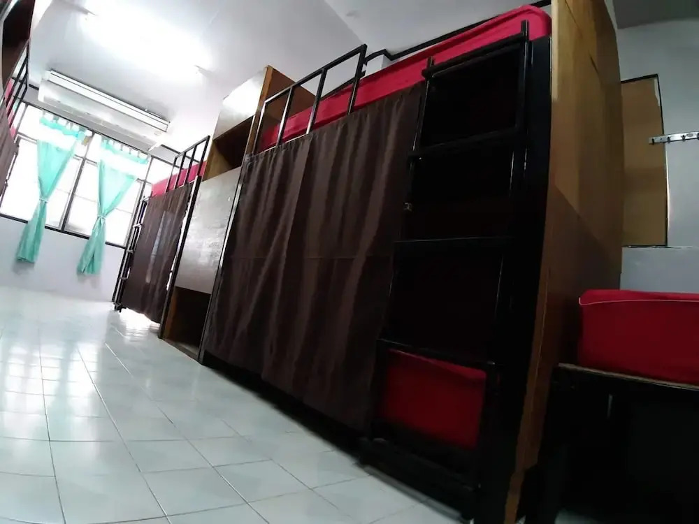DaDa Hostel