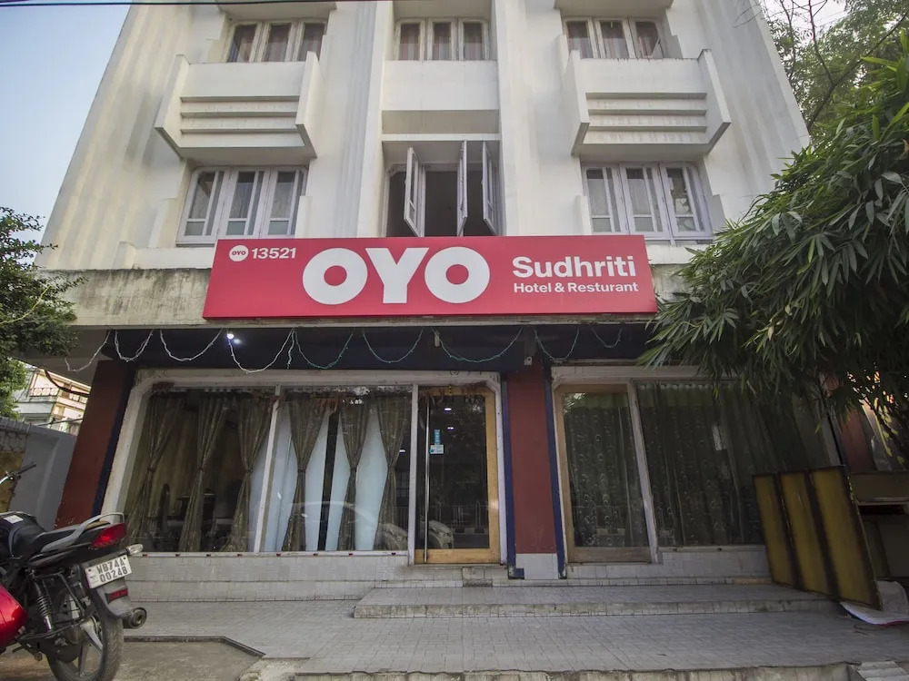OYO 13521 Sudhriti Hotel