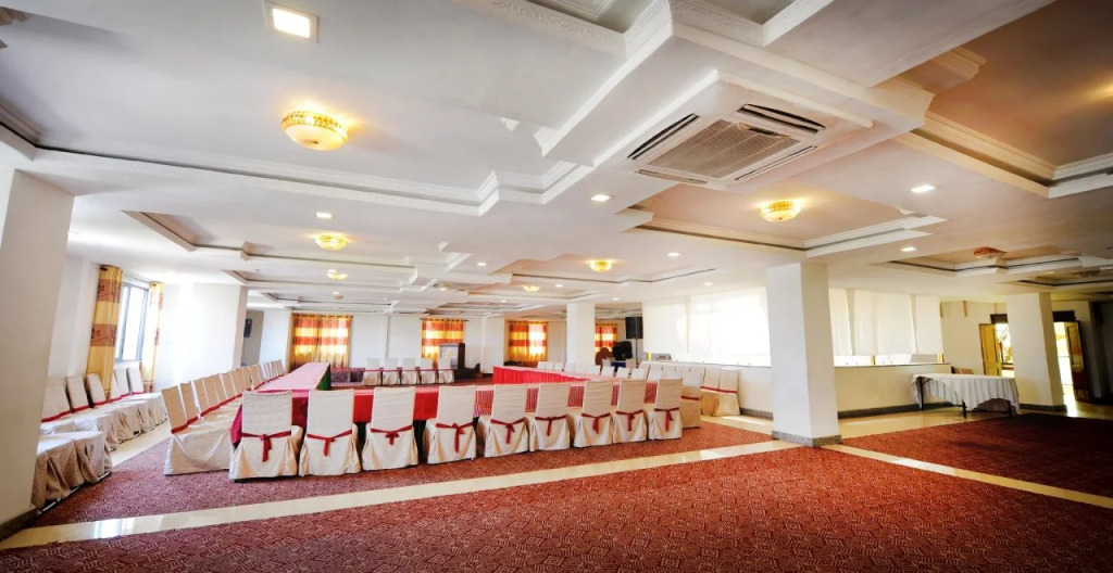 Yellow Pagoda Hotel