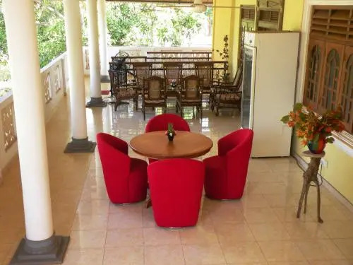 Henderson Airport Residence