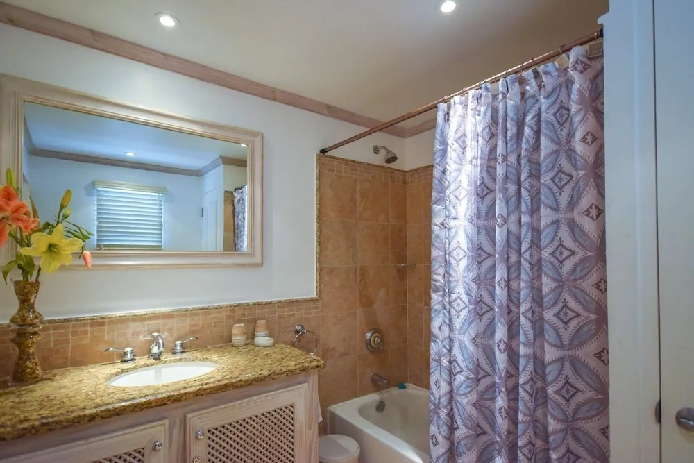 Modern 2-bed Apt Near Beach In St. Lawrence Gap 2 Bedroom Apts by Bluescape