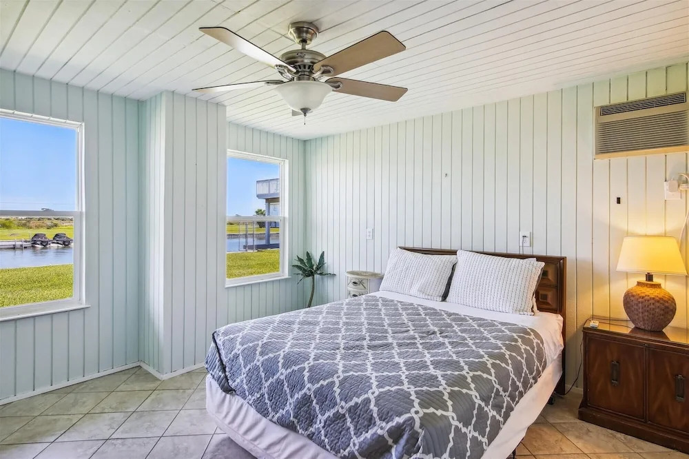 Bayfront Retreat