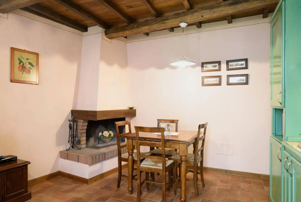 Il Borgo Dei Corsi - Charming Holiday Apartments in Tuscany