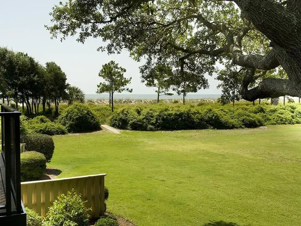 Hilton Head Beach Villa 28 by RedAwning