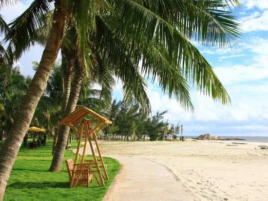 Romantic Coast Resort Maoming