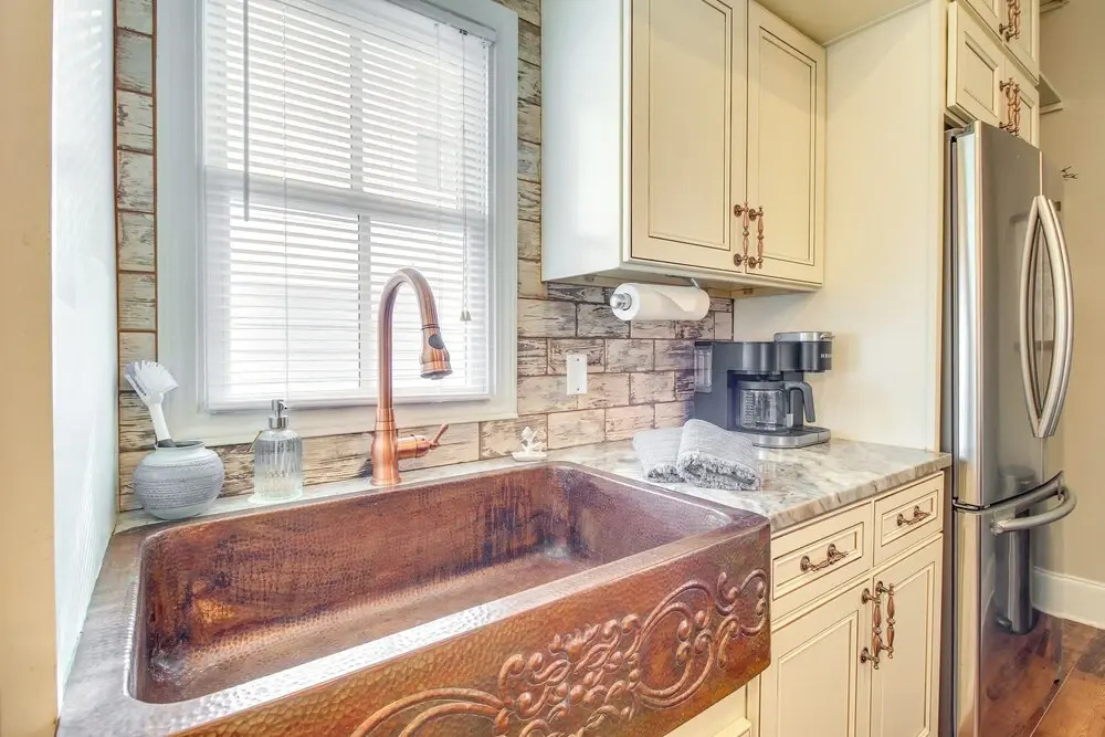 Cozy Savannah Vacation Rental w/ Fenced Courtyard!