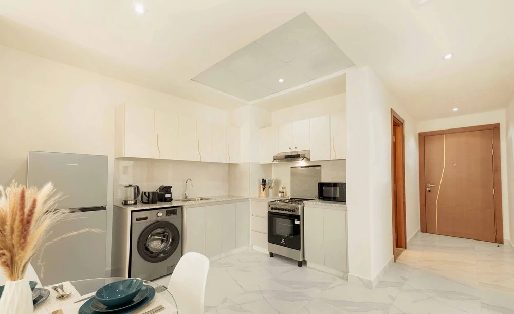 LUX - Binghatti Canal View Suite