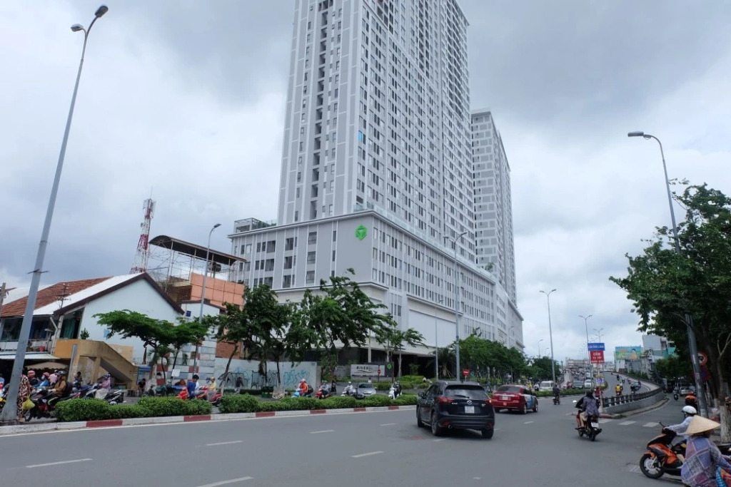Saigon Lazzzy Hostel
