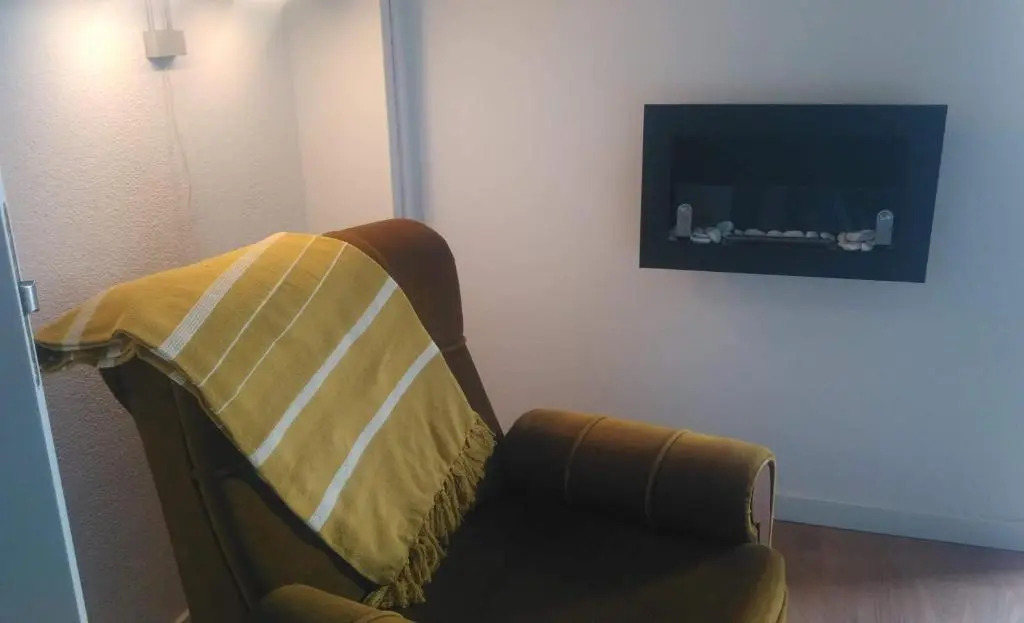 Alojamento - Apartamento ou quarto - Estacionamento à porta