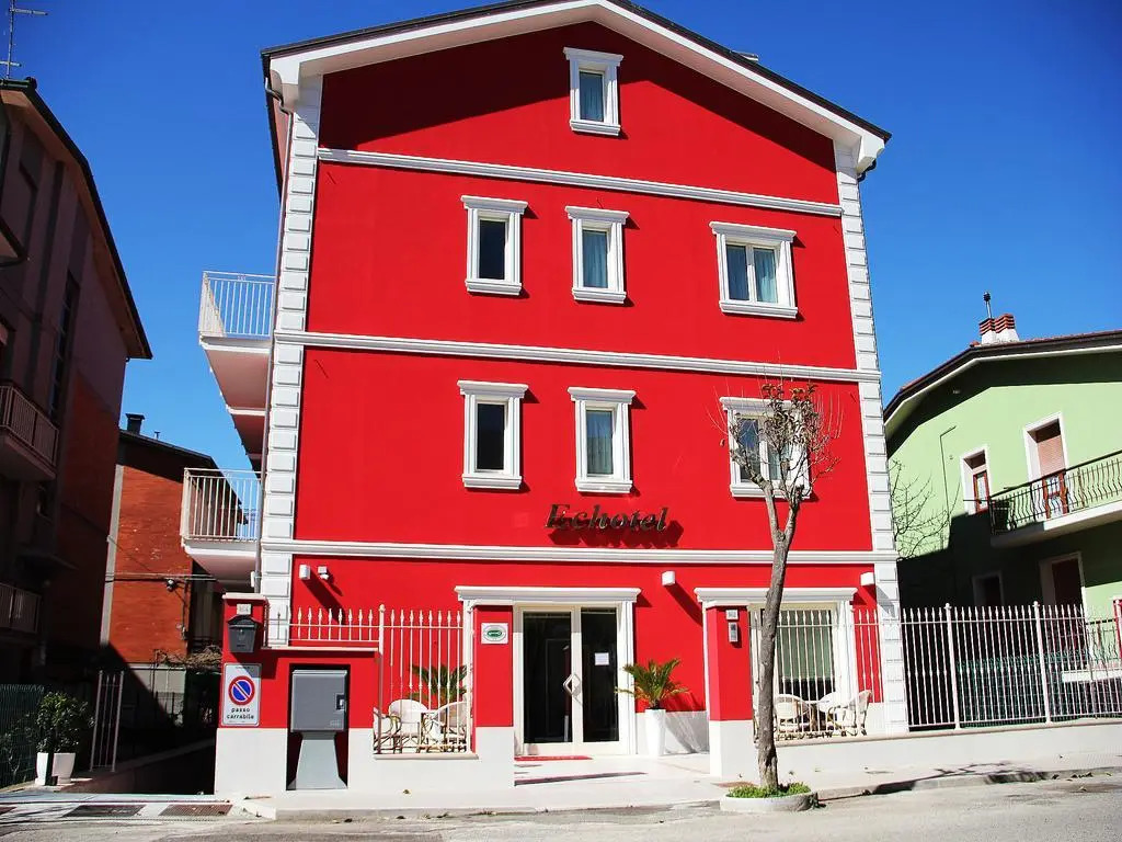 Echotel