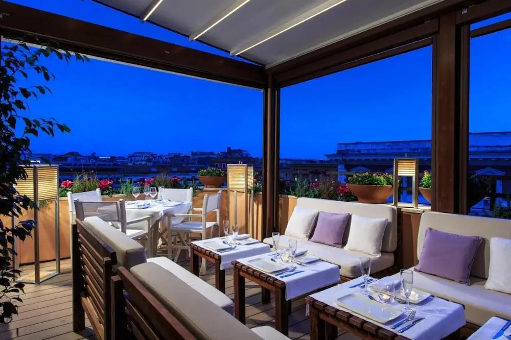 Roof Suite Rome Suitable for 6 Persons