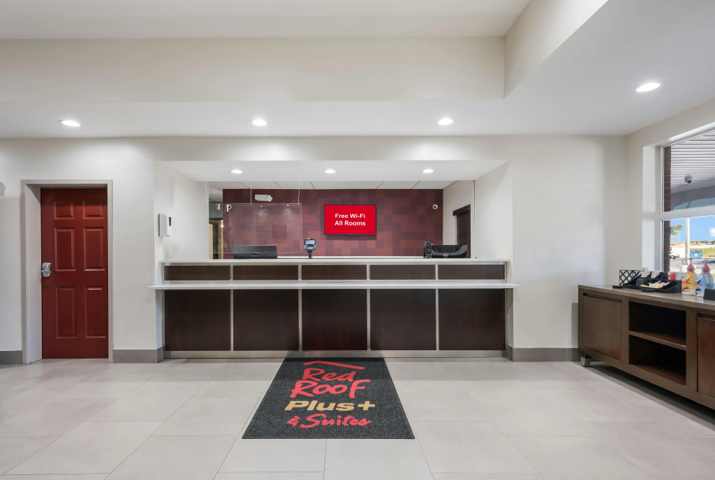 Red Roof Inn PLUS & Suites Birmingham - Bessemer