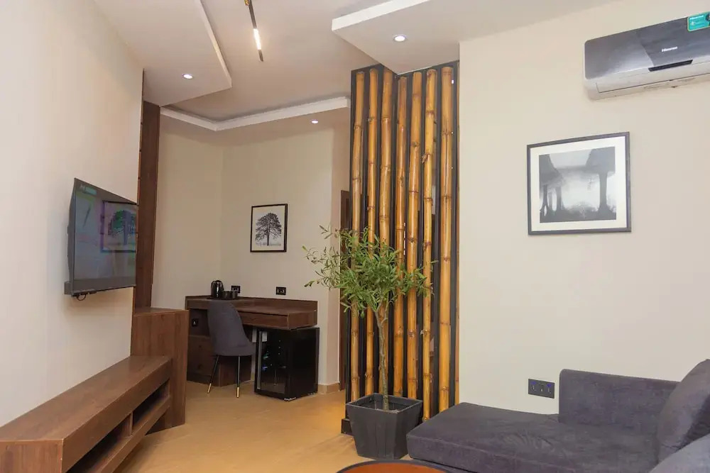 Grayville Hotels and Bistro